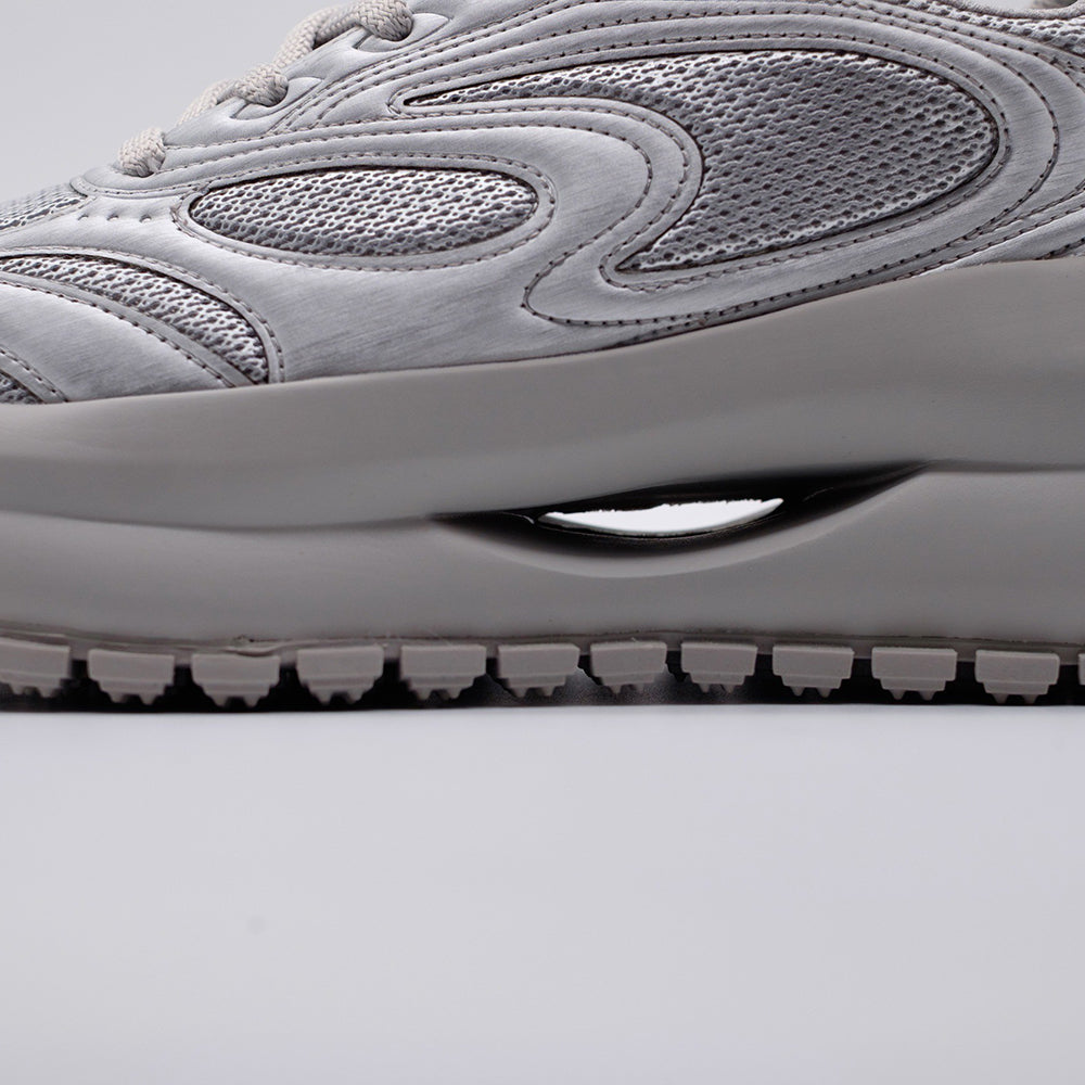 ディストーション ミスフィット メンズ 厚底 スニーカー DISTORTION MISFIT SILVER DIS25F0003-SV 7cm盛れる厚底スニーカー メンズ。軽量で幅広設計のチャンキーソールが歩きやすい。トールシューズ・シークレットスニーカーで身長UP&スタイルアップを叶える人気の上げ底靴。