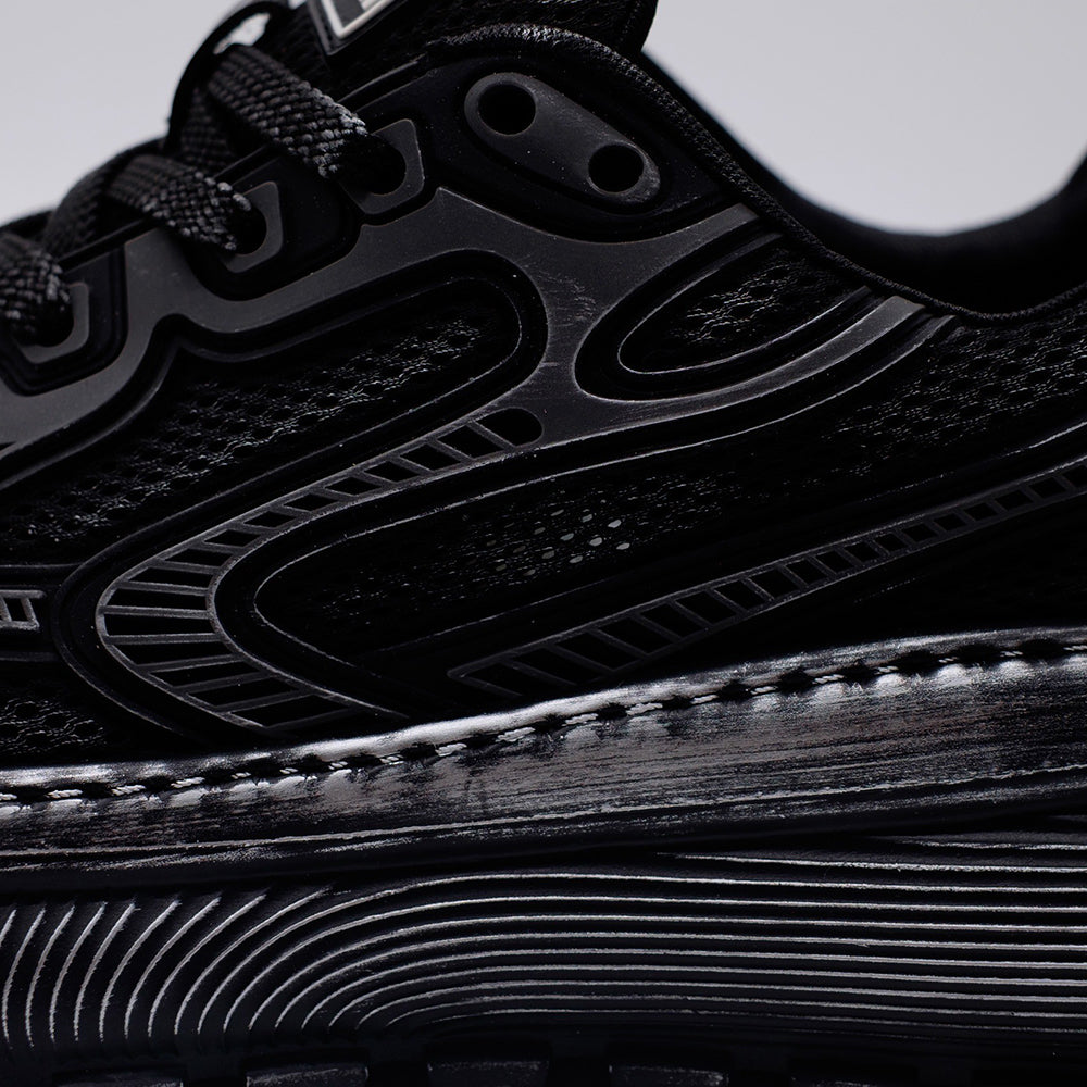 ディストーション ディファイアント メンズ 厚底 スニーカー DISTORTION DEFIANT BLACK DIS25F0008-BK 5cm盛れる厚底スニーカー メンズ。軽量で幅広設計のチャンキーソールが歩きやすい。トールシューズ・シークレットスニーカーで身長UP&スタイルアップを叶える人気の上げ底靴。