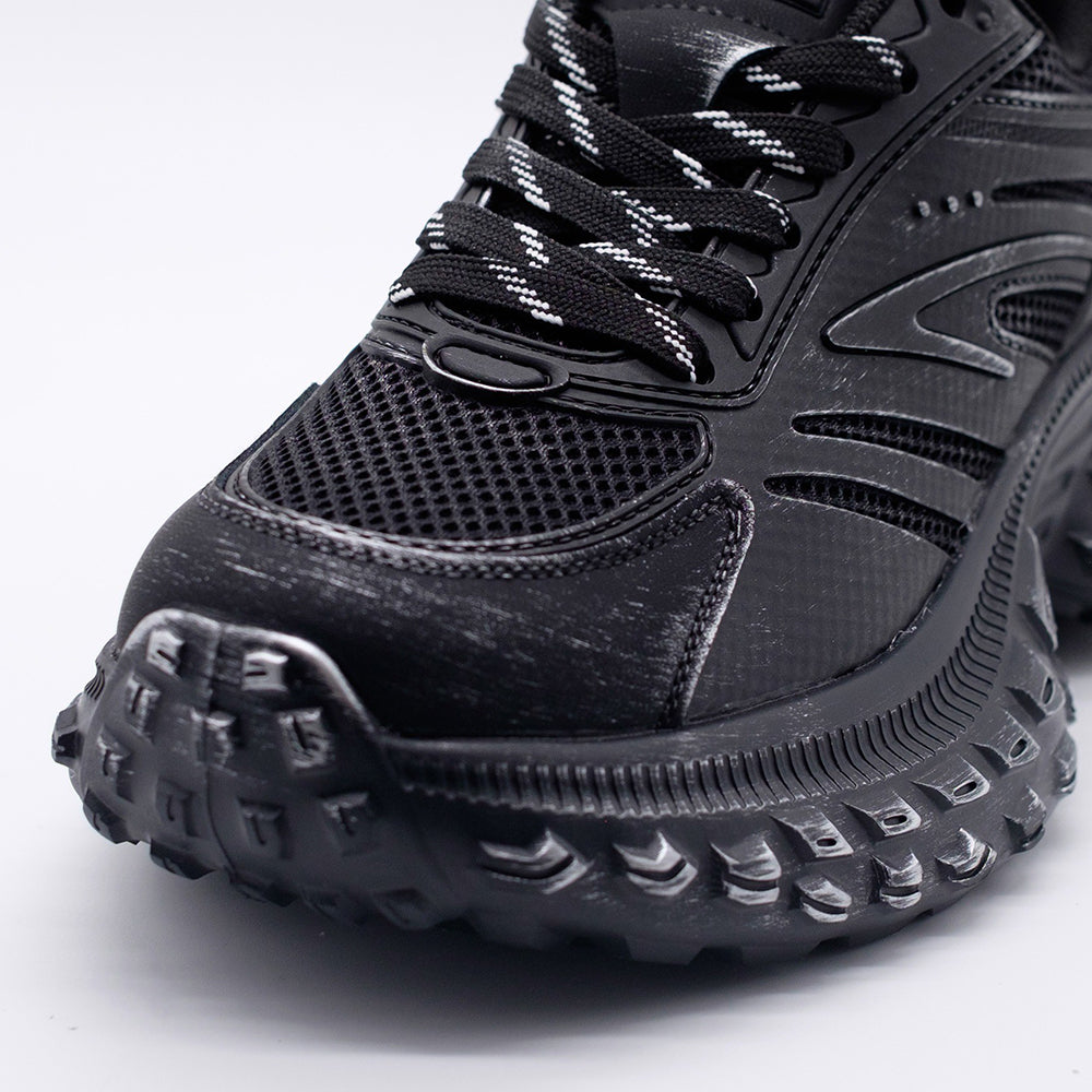 ディストーション レベル DISTORTION REBEL BLACK DIS25F0001-BK 7cm盛れる厚底スニーカー メンズ。軽量で幅広設計のチャンキーソールが歩きやすい。トールシューズ・シークレットスニーカーで身長UP＆スタイルアップを叶える人気の上げ底靴。