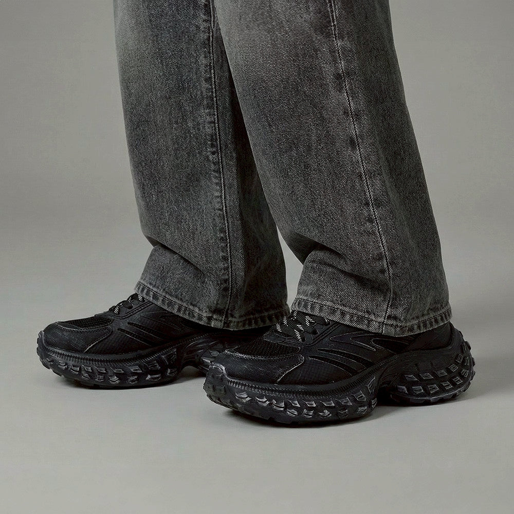 ディストーション レベル DISTORTION REBEL BLACK DIS25F0001-BK 7cm盛れる厚底スニーカー メンズ。軽量で幅広設計のチャンキーソールが歩きやすい。トールシューズ・シークレットスニーカーで身長UP＆スタイルアップを叶える人気の上げ底靴。