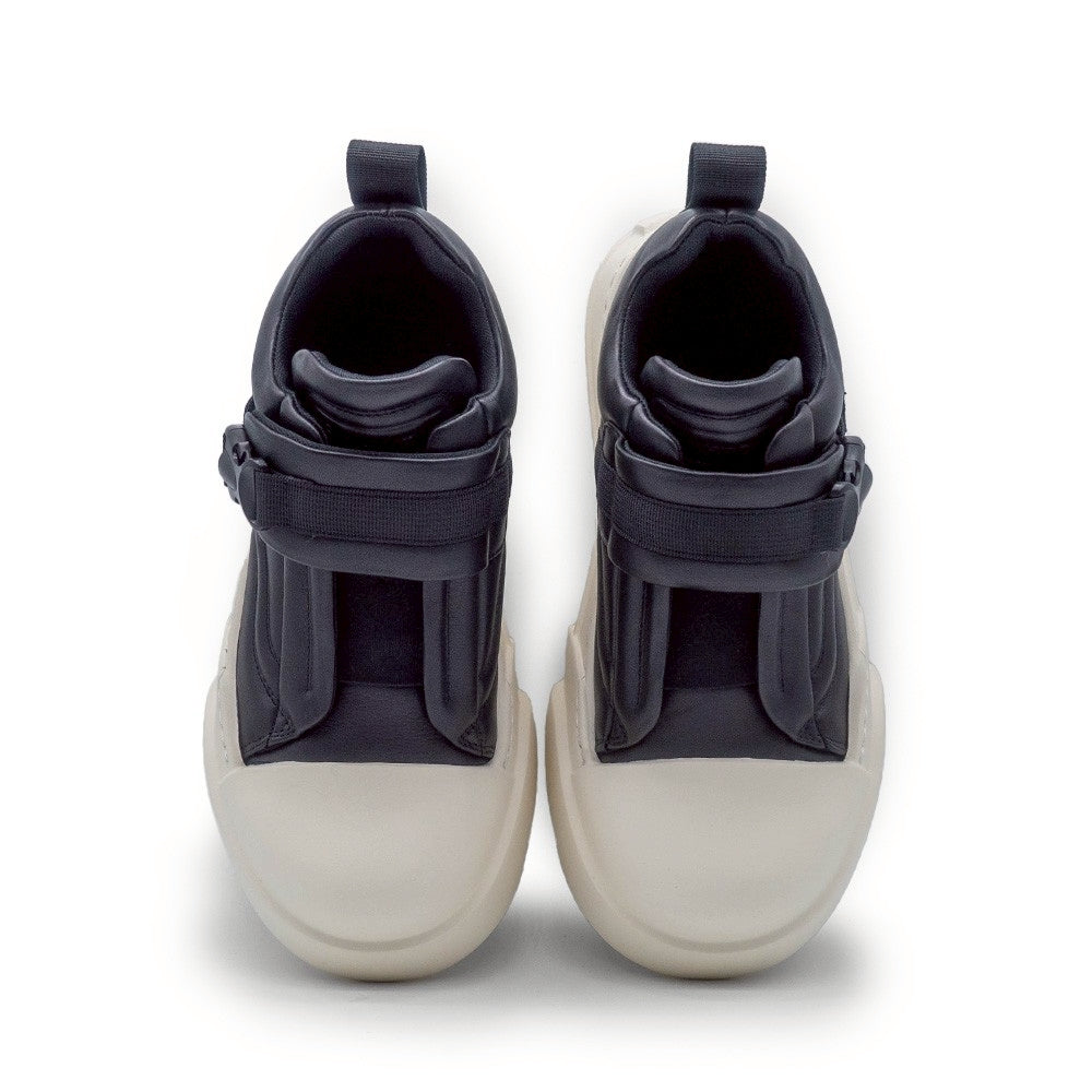 FATTOE BUCKLE BLACK/WHITE