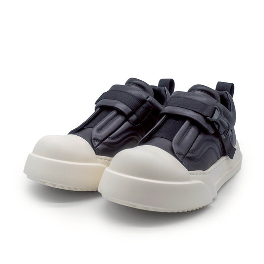 FATTOE BUCKLE BLACK/WHITE