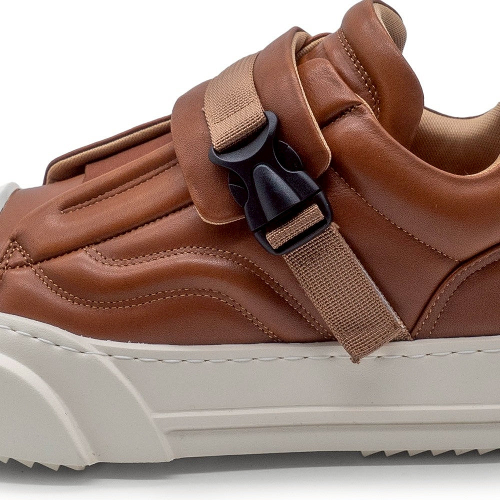 FATTOE BUCKLE BROWN/WHITE