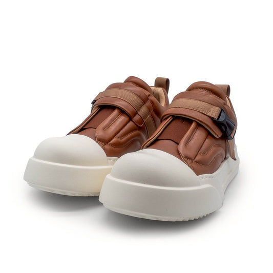 FATTOE BUCKLE BROWN/WHITE